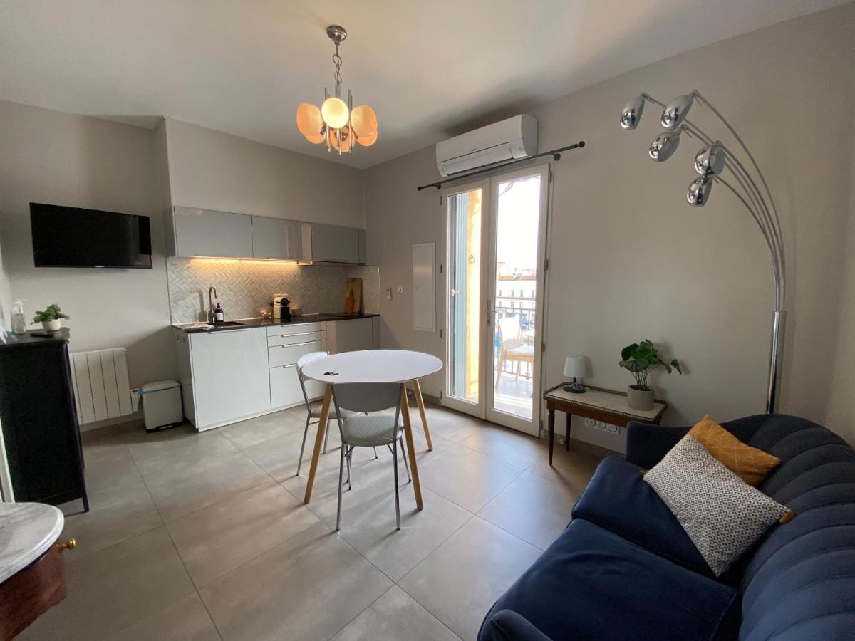 Le Petit Bijou Sete, Quatre Appartements Au Centre Ville, Trois Avec Vue Canal Exterior photo