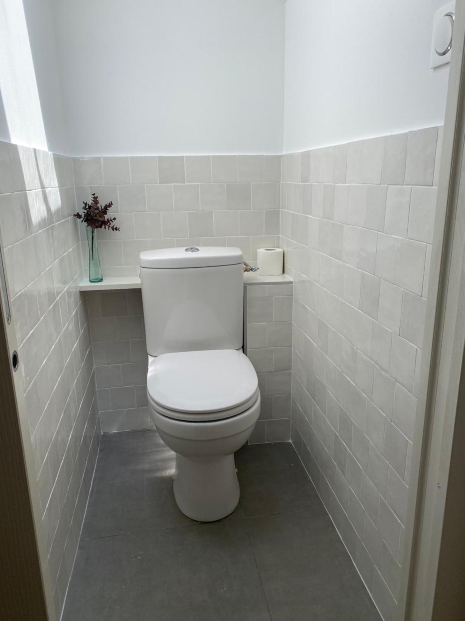 Le Petit Bijou Sete, Quatre Appartements Au Centre Ville, Trois Avec Vue Canal Room photo